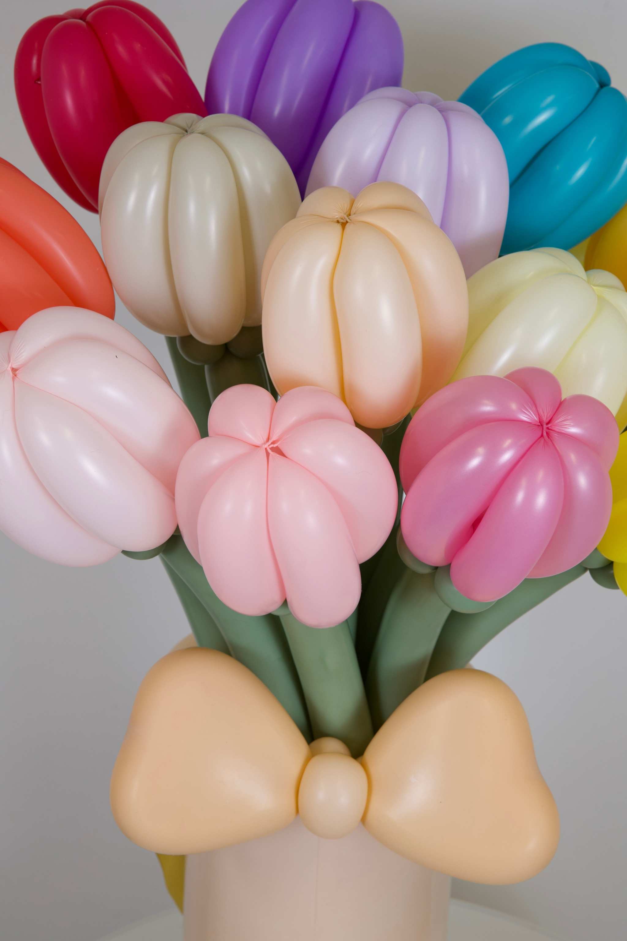 Colorful Balloon Tulip Bouquet | Toronto Balloon Gift – La La Land