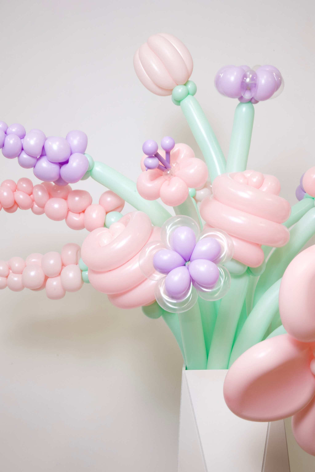 Pastel flower balloon bouquet for Mother’s Day, bridal showers, birthdays, and celebration decor in the GTA