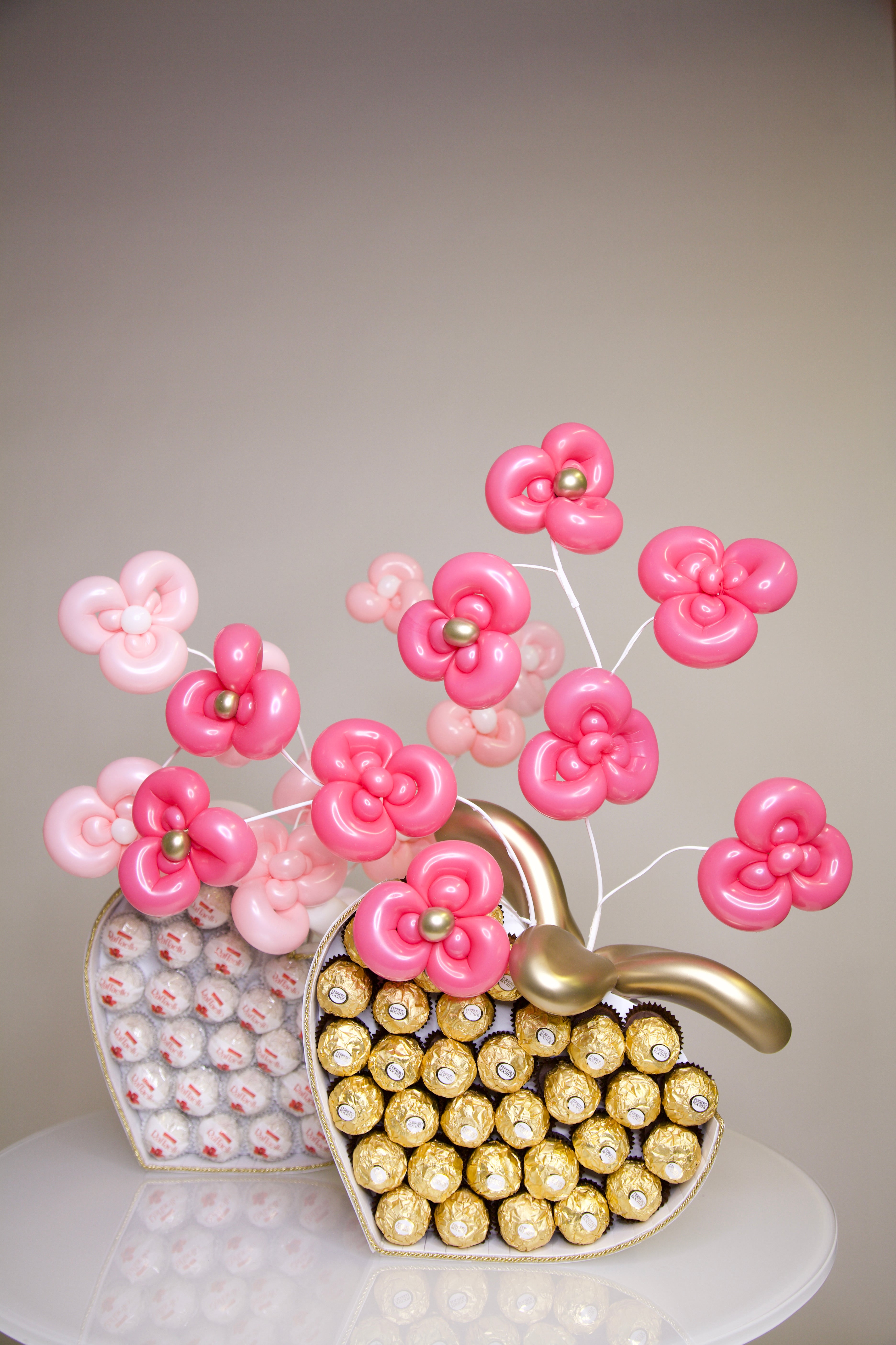 Luxury Heart Chocolate & Balloon Flower Gift – Sweet Floral Box Arrangement